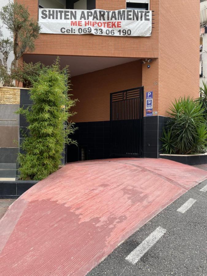 Nemis Apartments In The Centre Of Tirana Four Free Parking エクステリア 写真