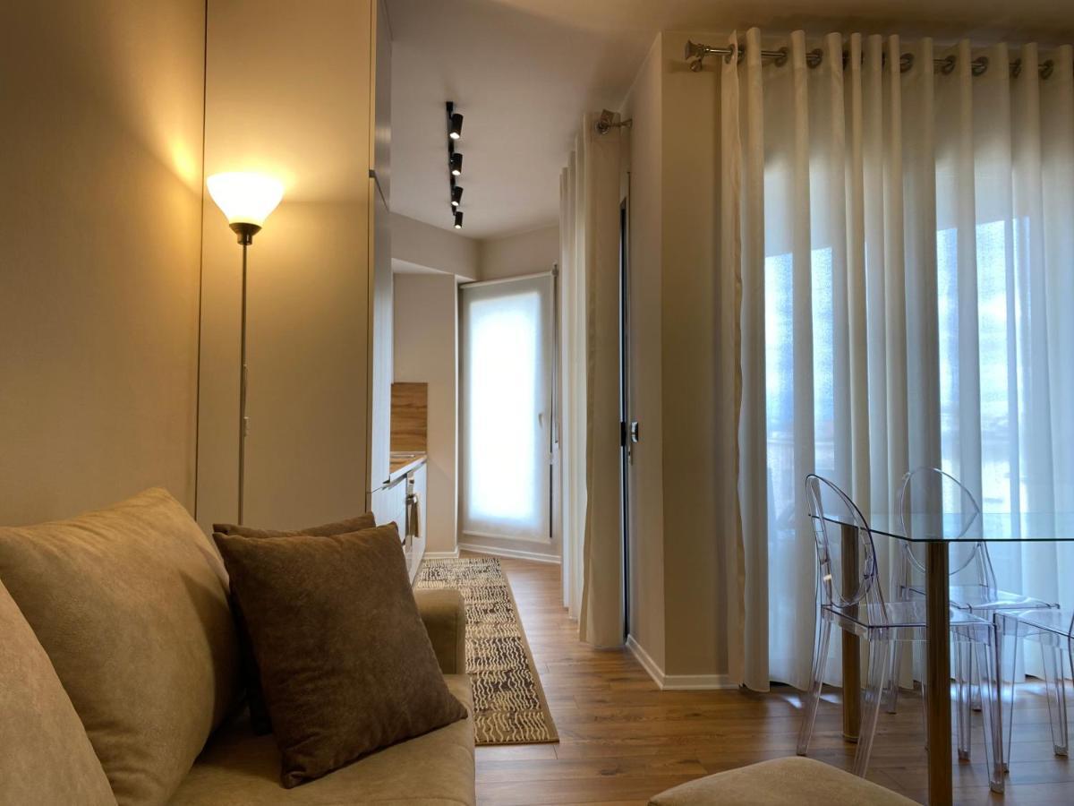 Nemis Apartments In The Centre Of Tirana Four Free Parking エクステリア 写真