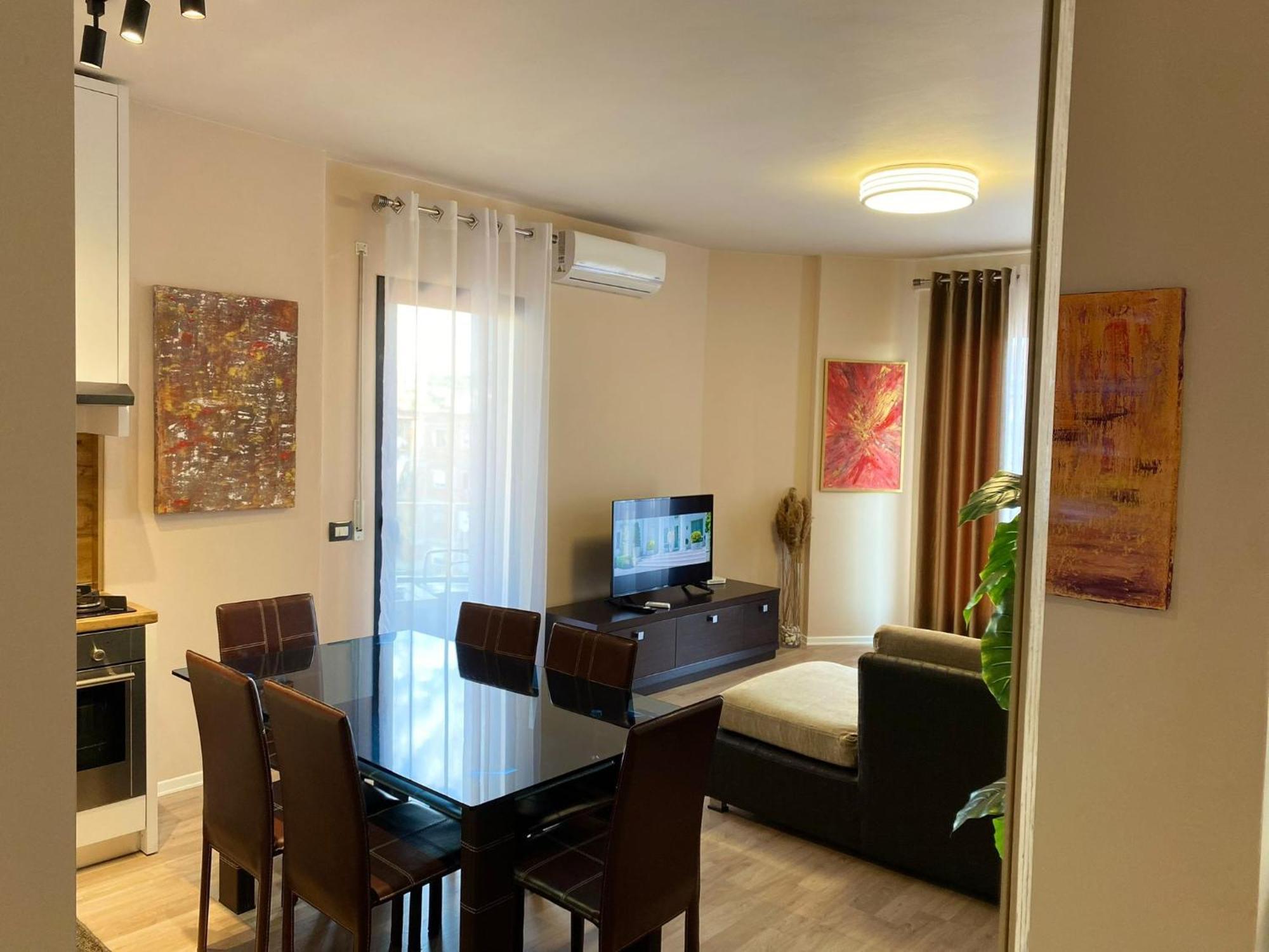 Nemis Apartments In The Centre Of Tirana Four Free Parking エクステリア 写真
