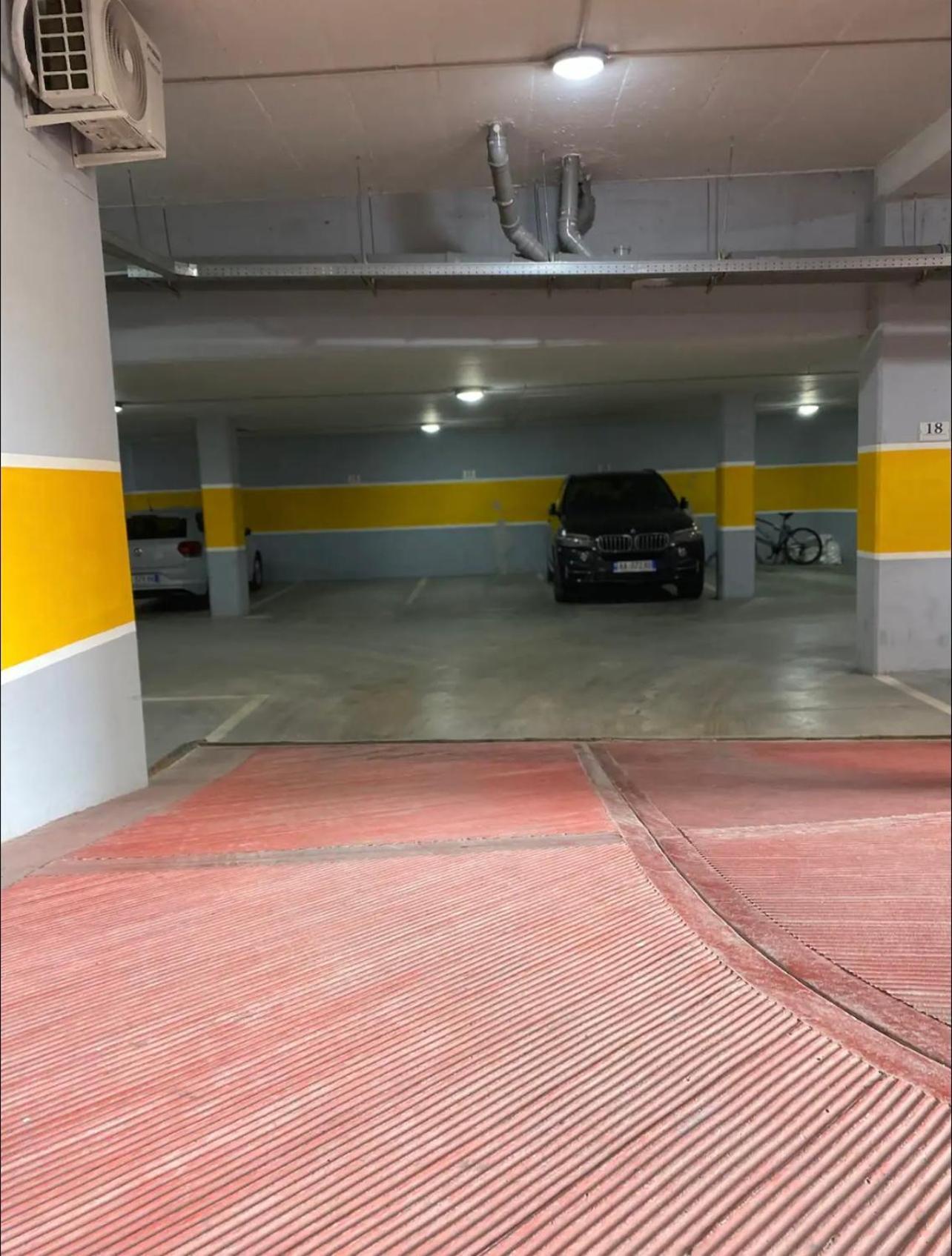Nemis Apartments In The Centre Of Tirana Four Free Parking エクステリア 写真