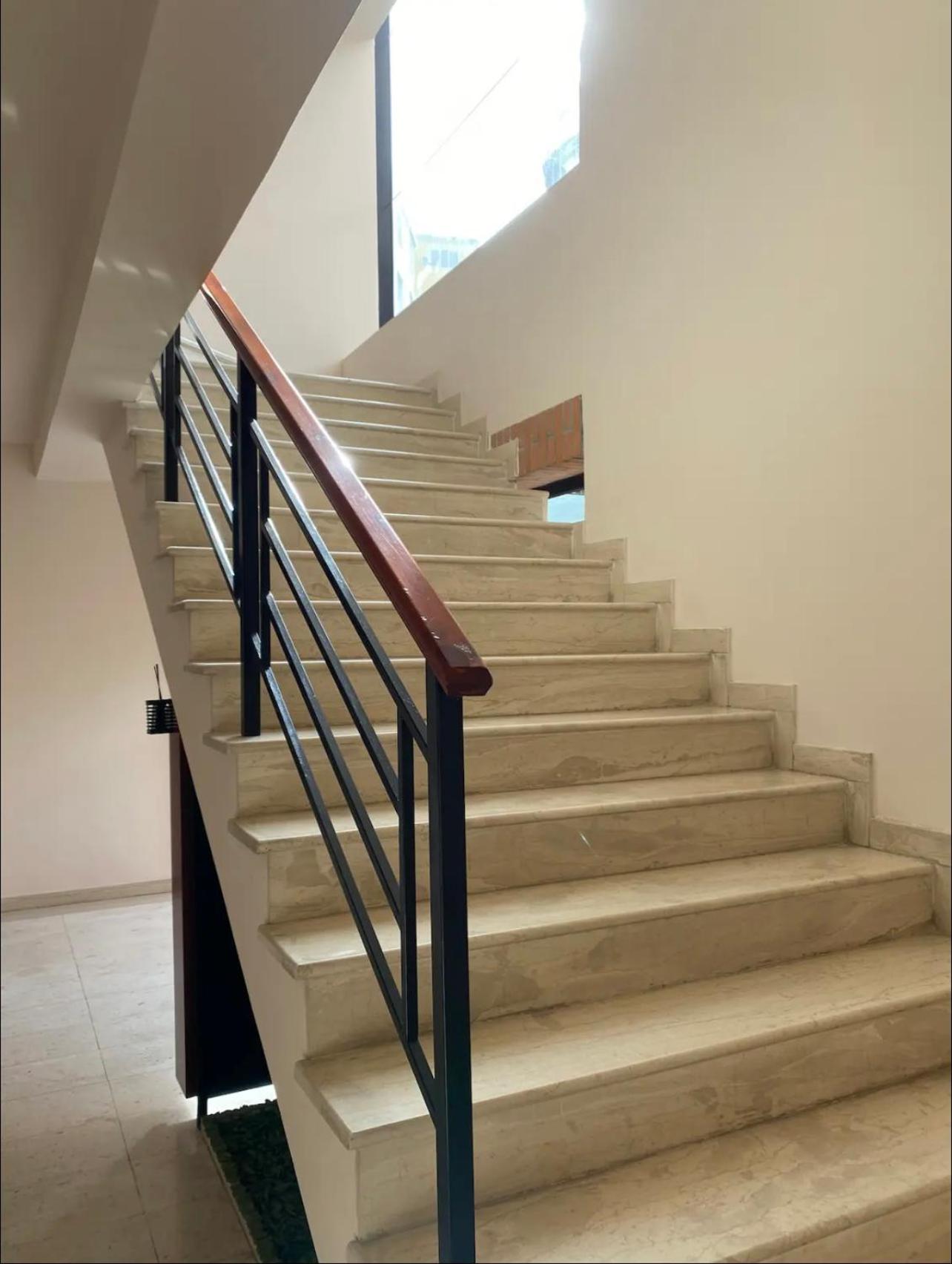 Nemis Apartments In The Centre Of Tirana Four Free Parking エクステリア 写真