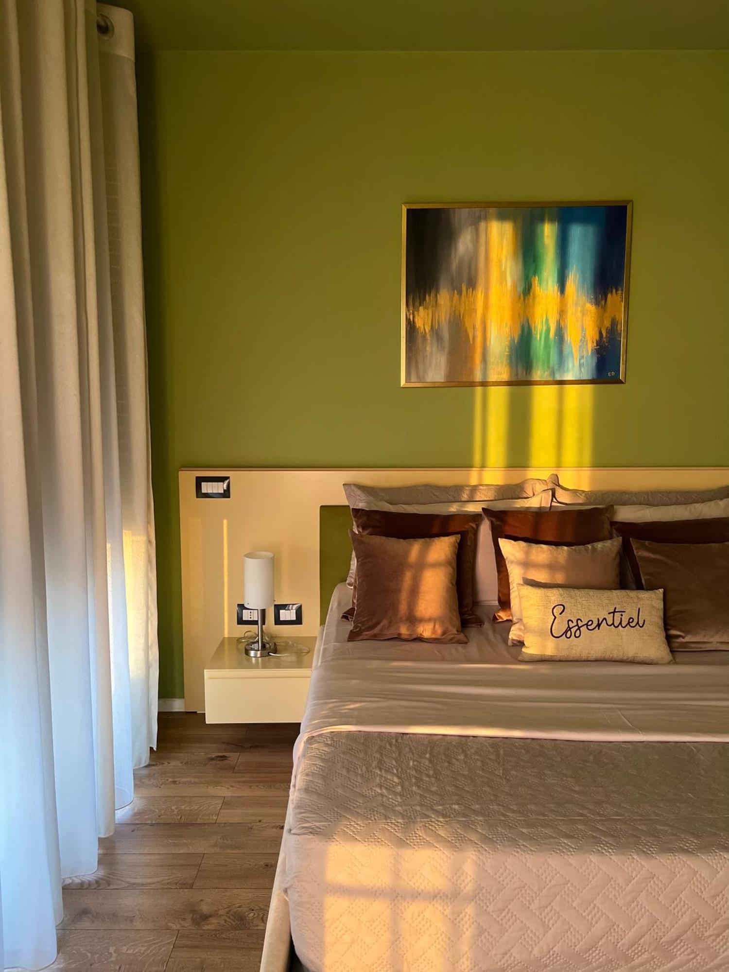 Nemis Apartments In The Centre Of Tirana Four Free Parking エクステリア 写真
